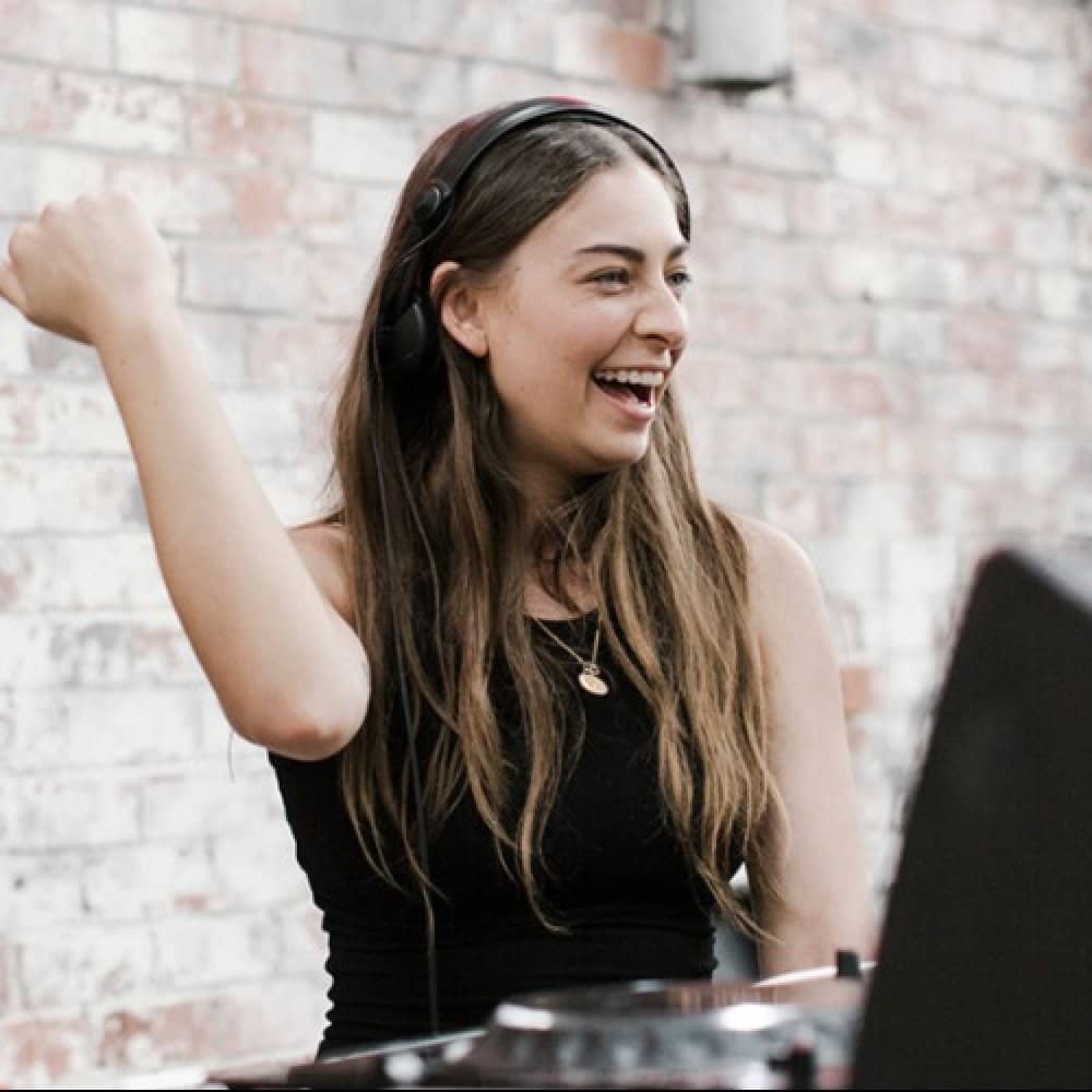 Bella Claxton events