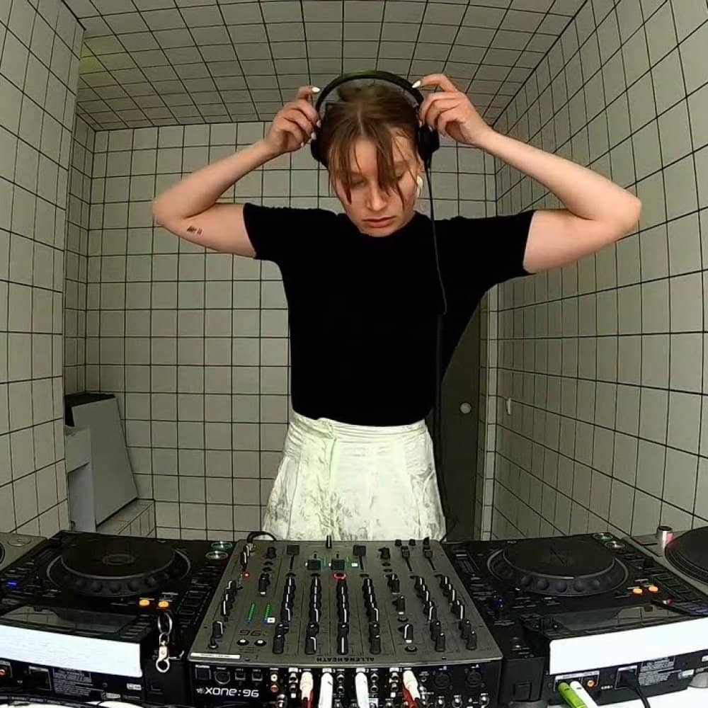 DJ Mell G events