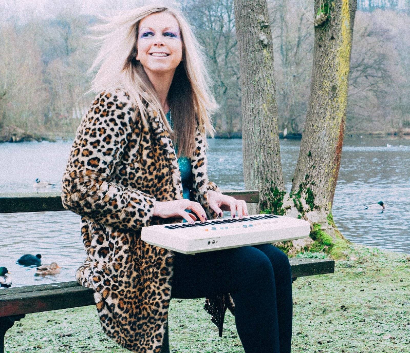 Jane Weaver events
