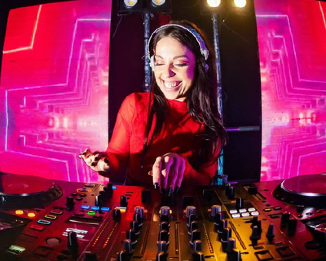 DJ Hannah Taylor events
