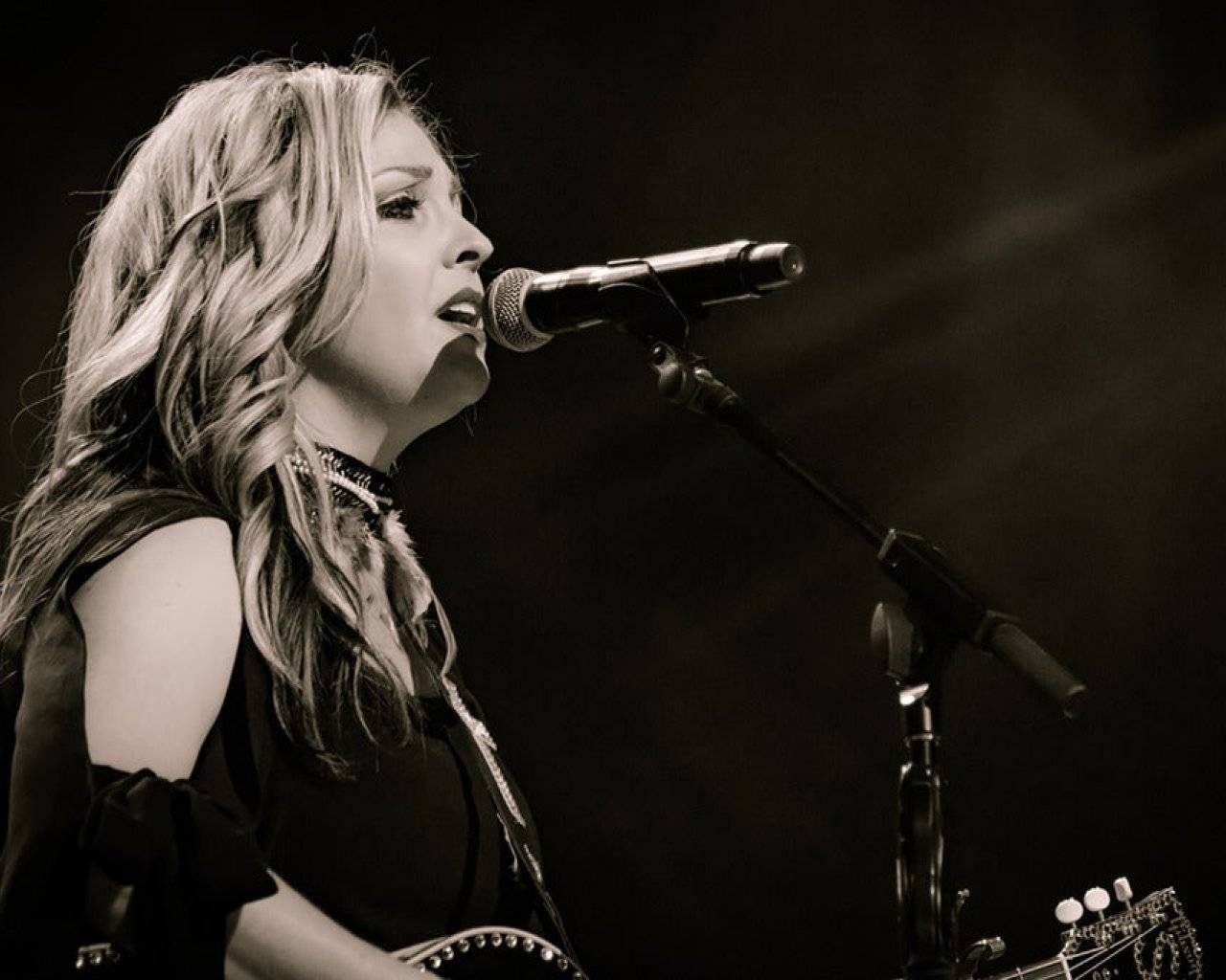 Sunny Sweeney events