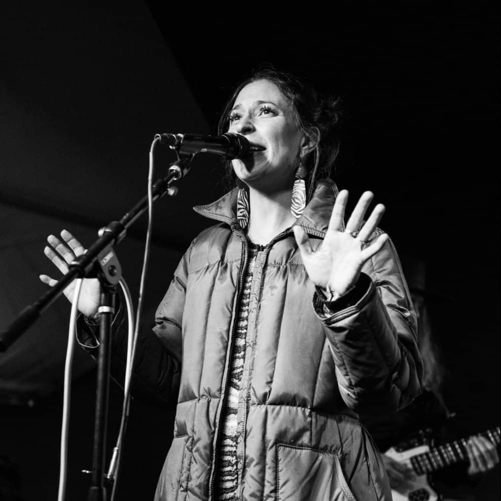 Lindsay Lou events