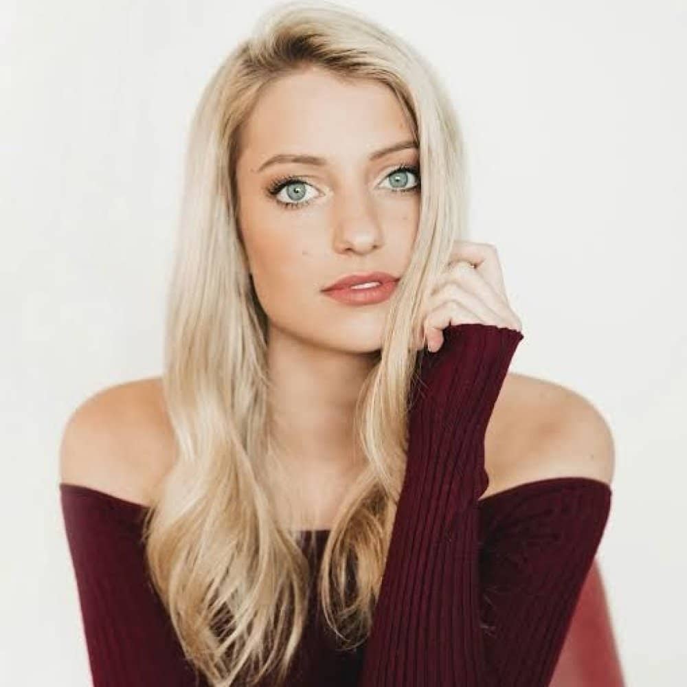 Halle Kearns events