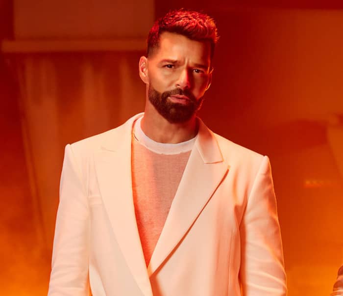 Ricky Martin Releases 'Estranho' and Continues Global Tour