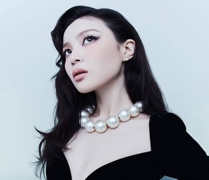 LeeHi cover image