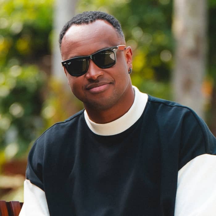 Thiaguinho cover image