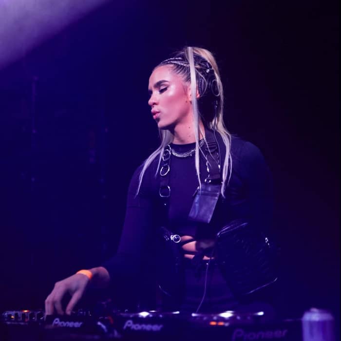 SAMMYTHESINNER cover image