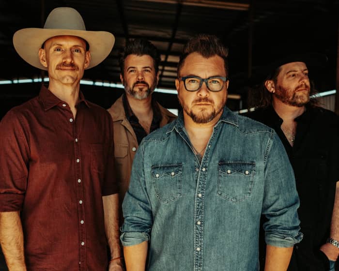 Eli Young Band w/ Laredo tickets