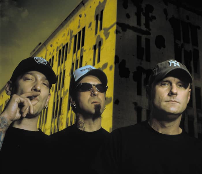 Unsane tickets