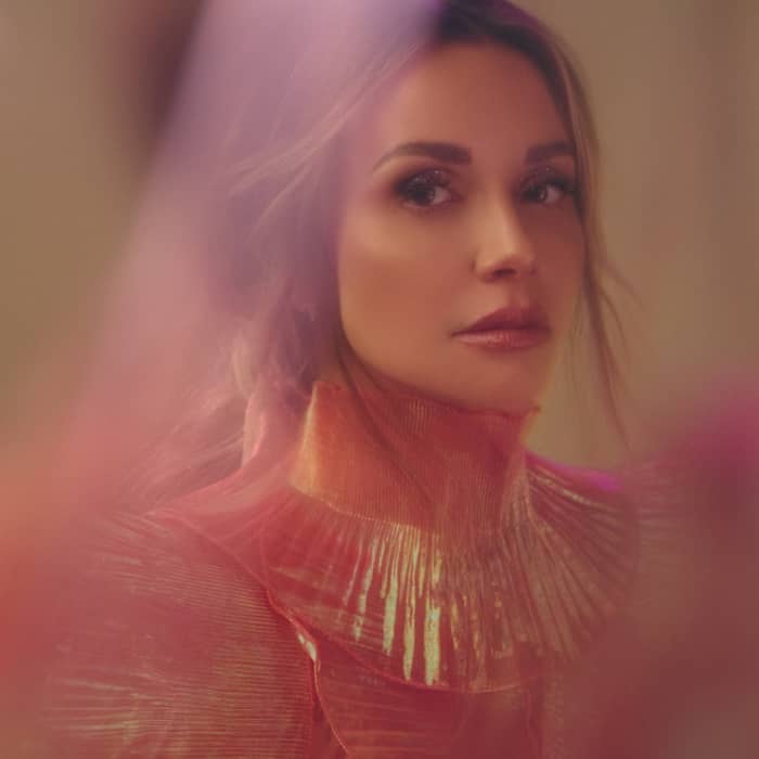 Carly Pearce cover image