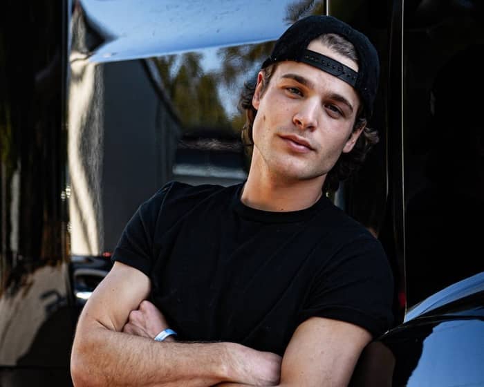 Max McNown - The Summer Vacation Tour tickets