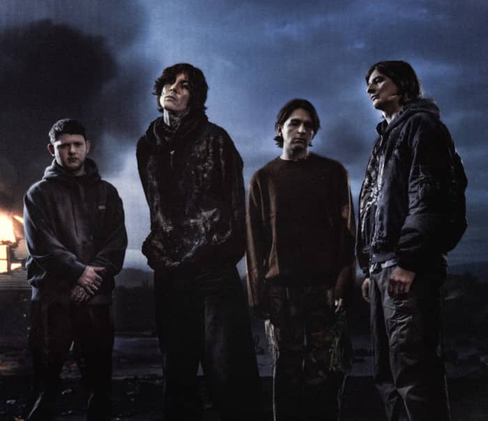 Bring Me The Horizon Electrifies Reading Festival 2025 with 'Wonderwall' Cover and Fan Engagement