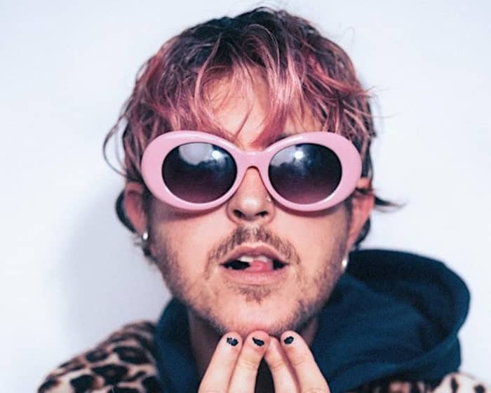 Oscar and the Wolf tickets