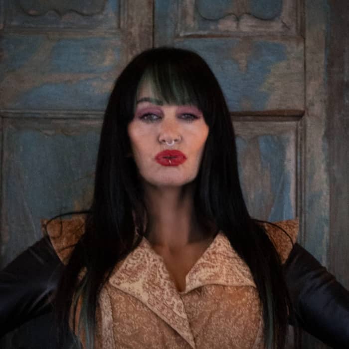 Lisa Lashes cover image