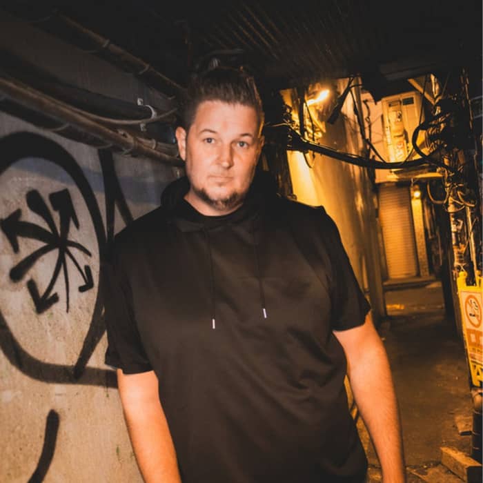 Dennis Quin cover image