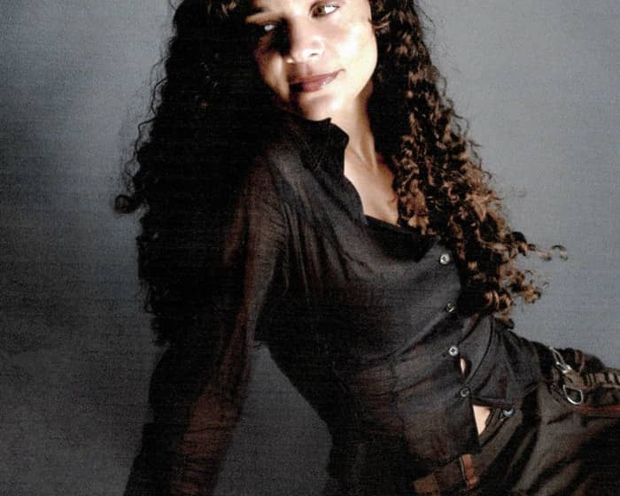 Erika de Casier tickets