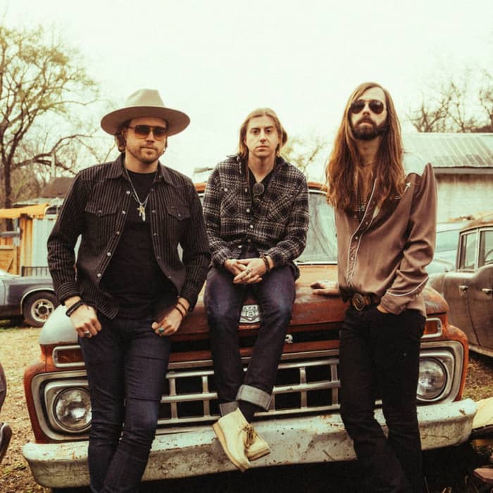 A Thousand Horses cover image