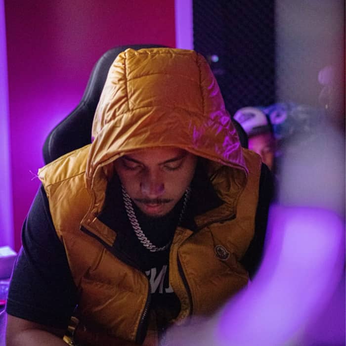 Youngn Lipz cover image