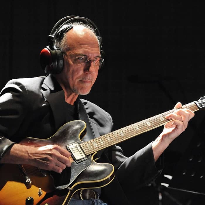Larry Carlton cover image