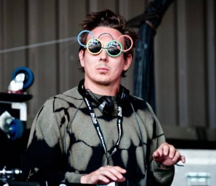 Mikey Cahill ( Joey Lightbulb ) cover image