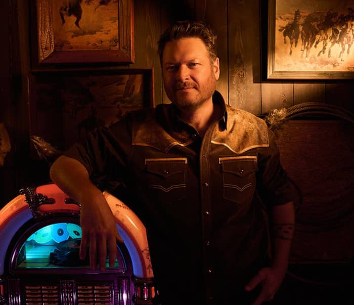 Blake Shelton Honors Don Schlitz and Kenny Rogers with 'The Gambler' at 2026 ACM Awards