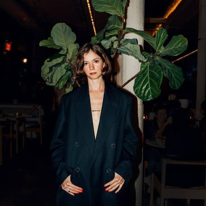 Amelia Holt cover image