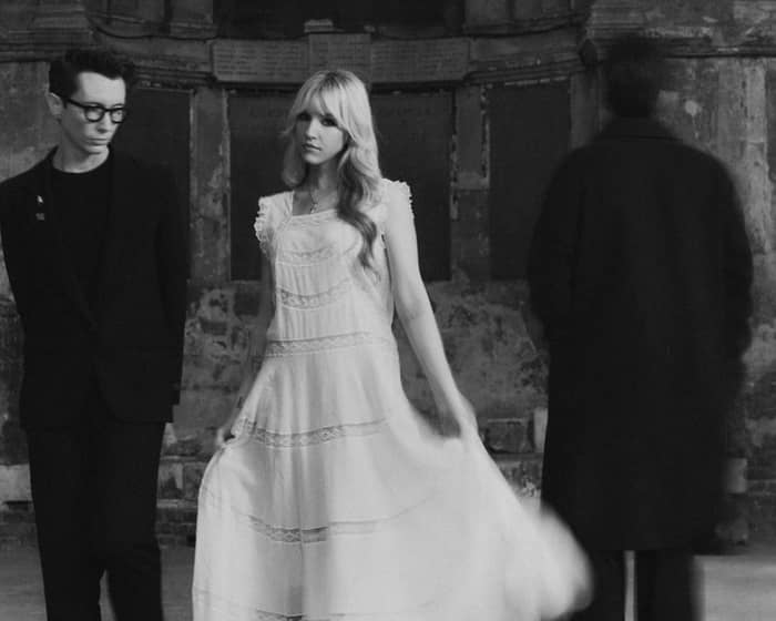 Sunday (1994) tickets