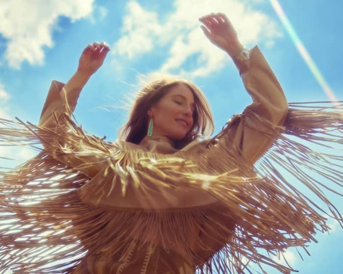 Caroline Jones tickets