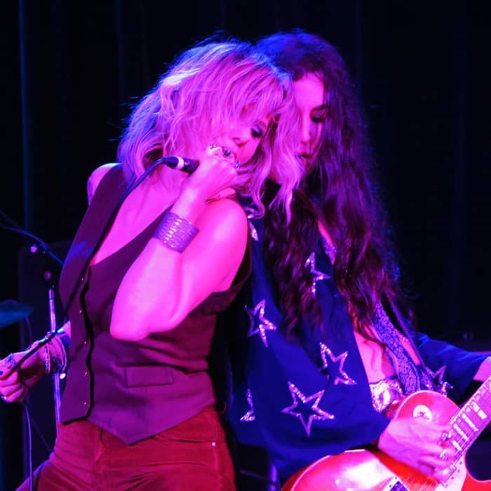 Lez Zeppelin cover image