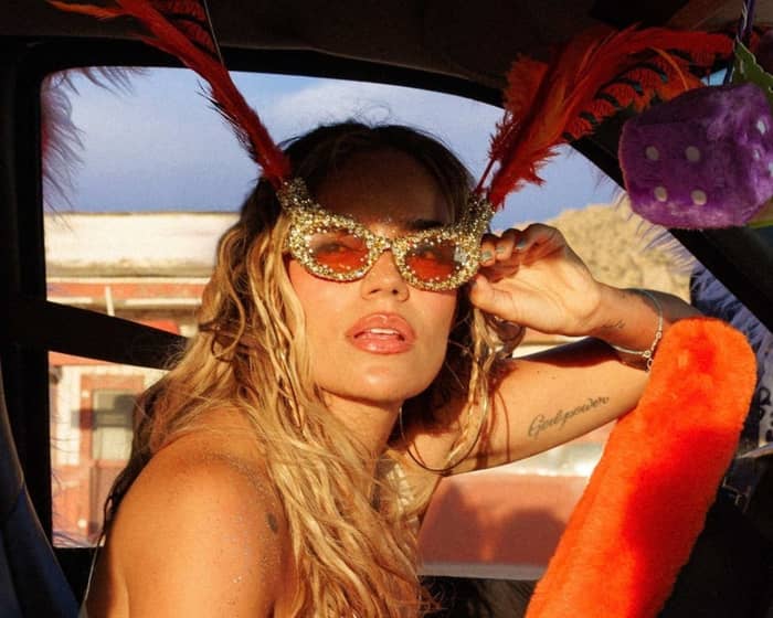 KAROL G - VIAJANDO POR EL MUNDO TROPITOUR tickets