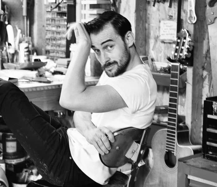 Robert Ellis tickets