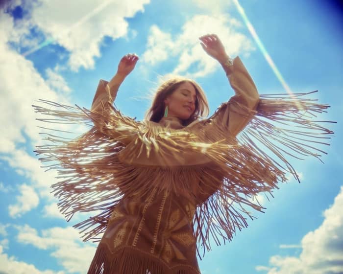 Caroline Jones tickets