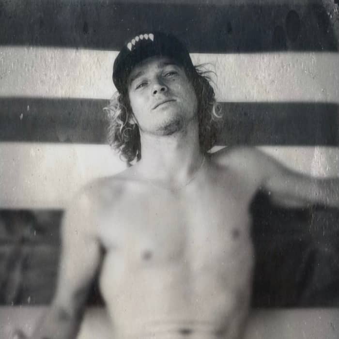 Jesse James Pariah cover image