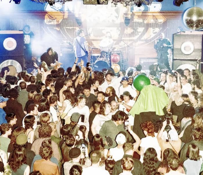 Vivian Girls, Snooper tickets