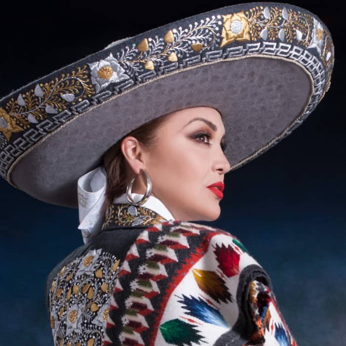 Aida Cuevas cover image