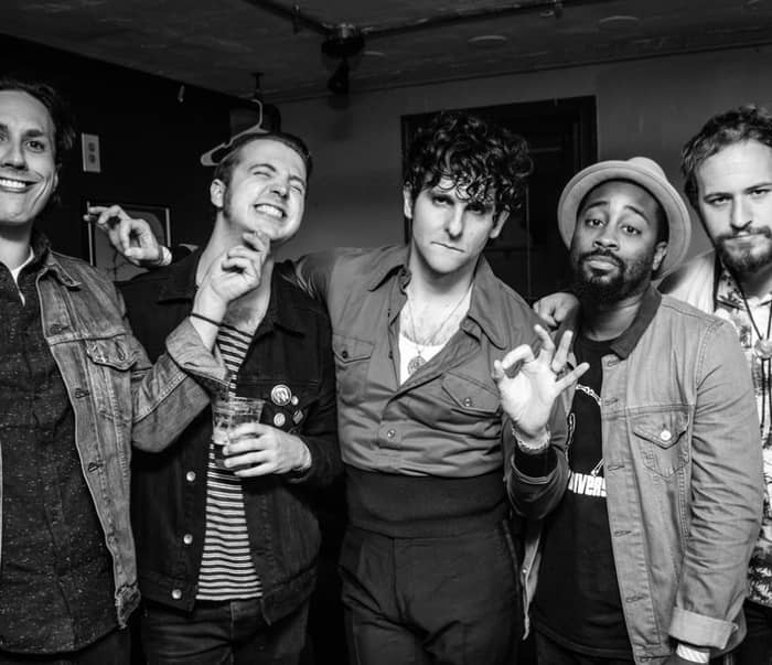 Low Cut Connie events