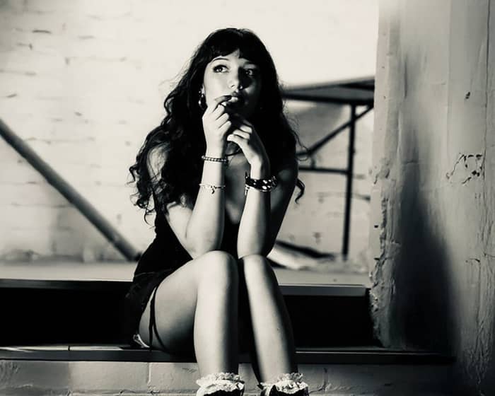 Esha Tewari tickets