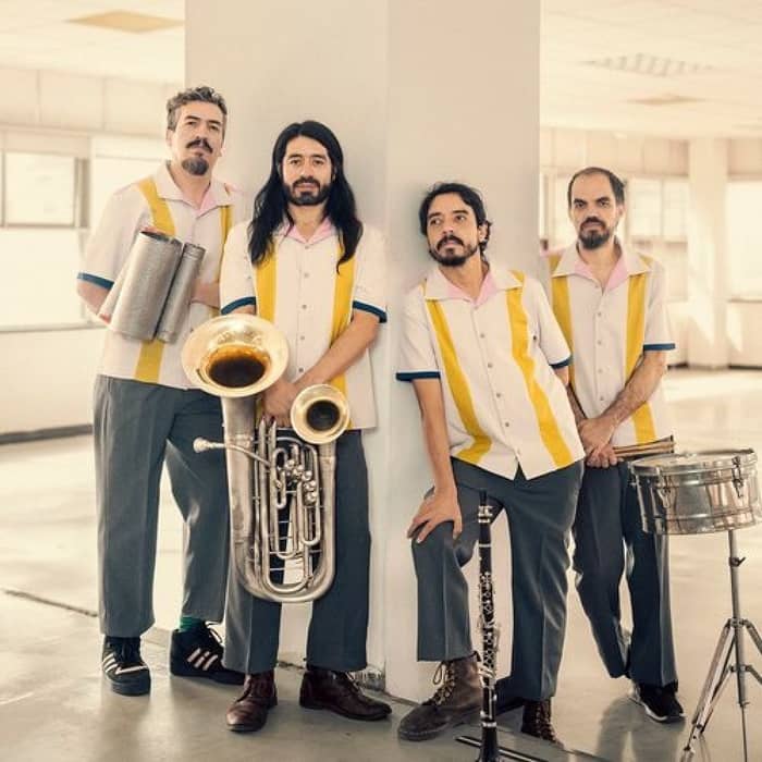 Cumbiero Front cover image