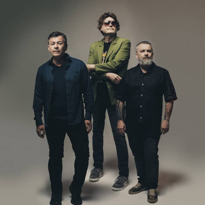 Manic Street Preachers cover image