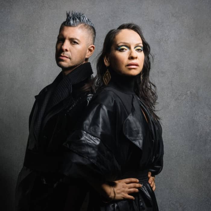 Rodrigo y Gabriela cover image