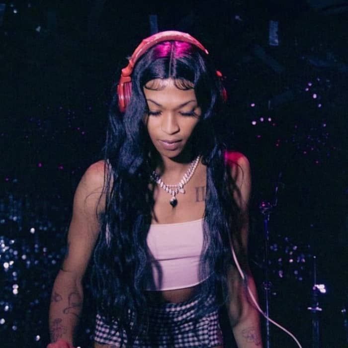 Dollnxtdoor cover image