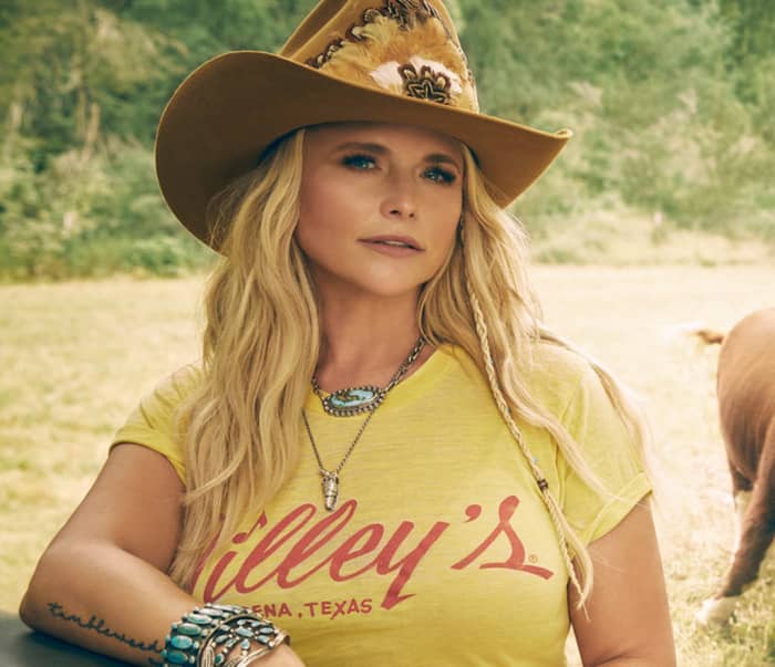 Miranda Lambert's Seattle Performance Sparks Viral Wardrobe Malfunction