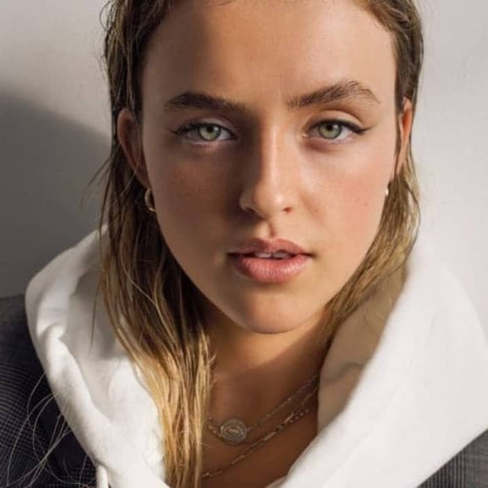 Alicia Moffet cover image