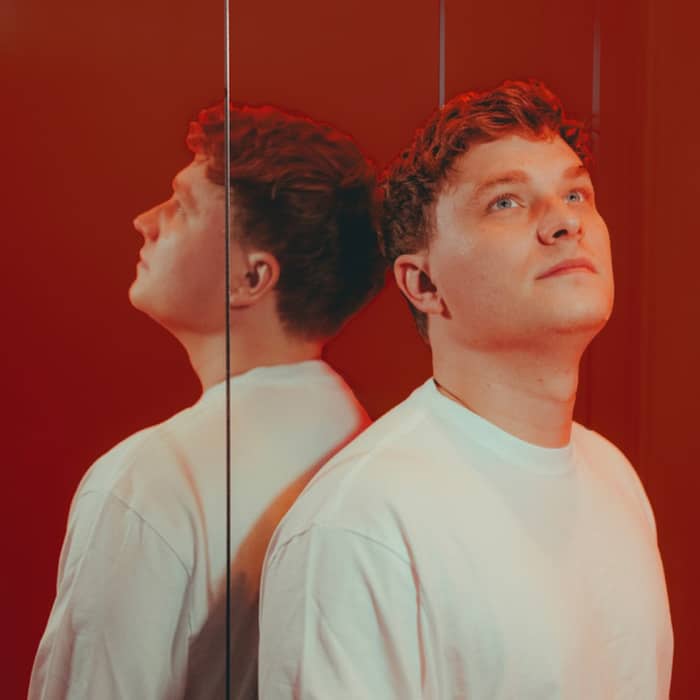 Nils Hoffmann cover image