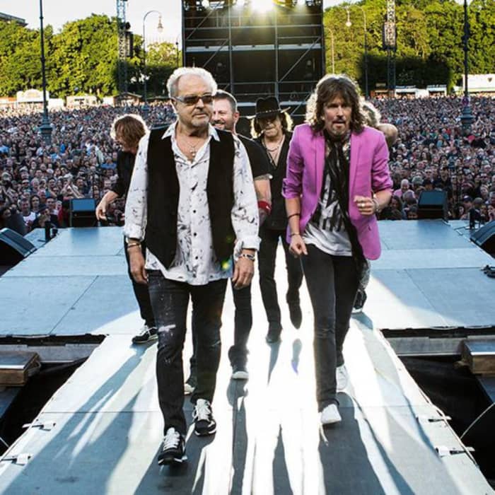 Foreigner cover image