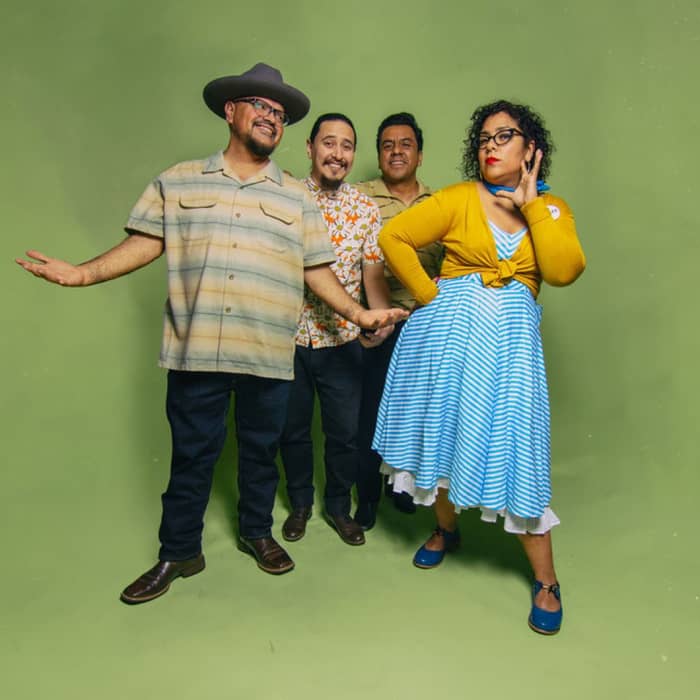 La Santa Cecilia cover image