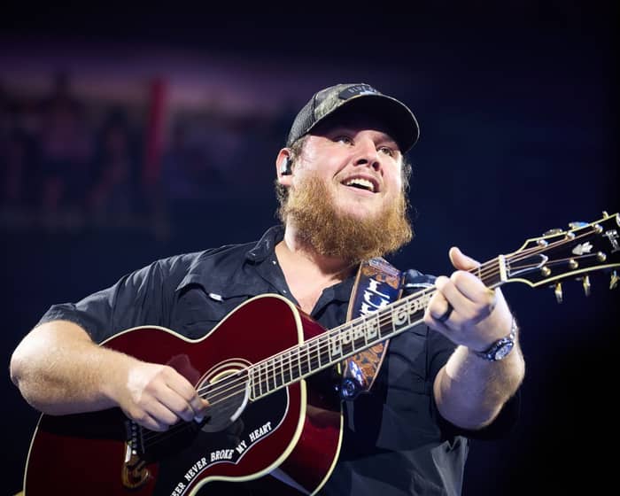 Luke Combs - Growin' Up And Gettin' Old Tour tickets